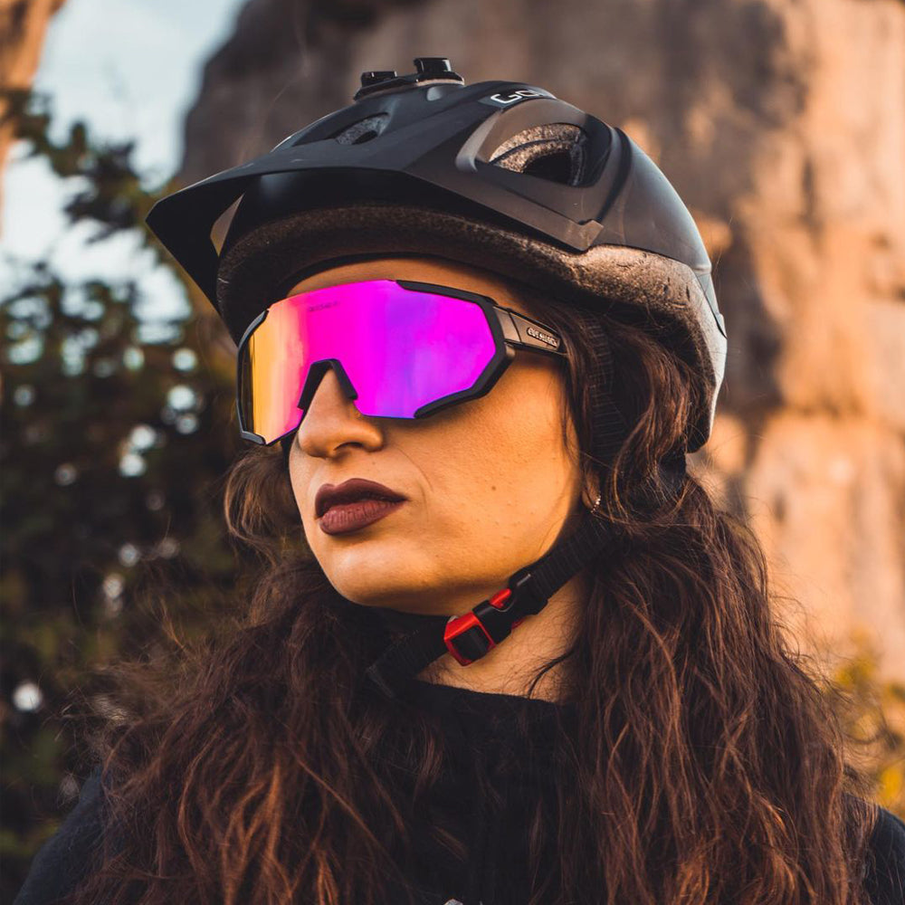 Queshark Gafas Ciclismo Deportivas con Montura MTB TR90 Gafas de Bicicleta  para Hombres Mujeres con 1 Polarizadas 3 HD Lentes Intercambiables  Anti-UV400 QE0051 : : Deportes y aire libre